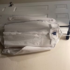 White button down shirt for men